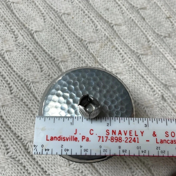 Vintage MCM Hammered Aluminum And Glass Jelly Jar With Lid with flowering knob - Picture 8 of 8